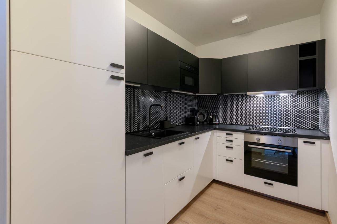 Avantgarde Apartments Plzen Bagian luar foto