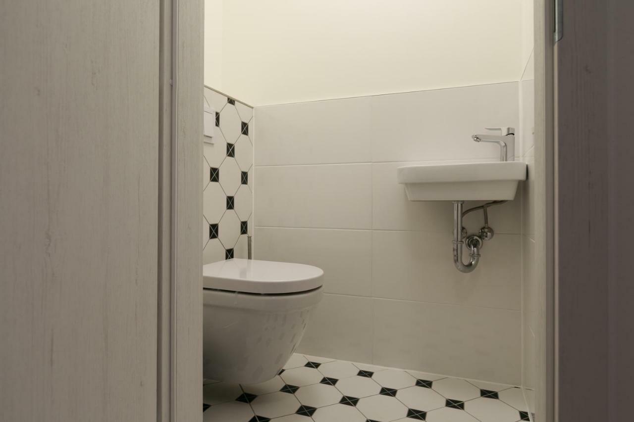Avantgarde Apartments Plzen Bagian luar foto