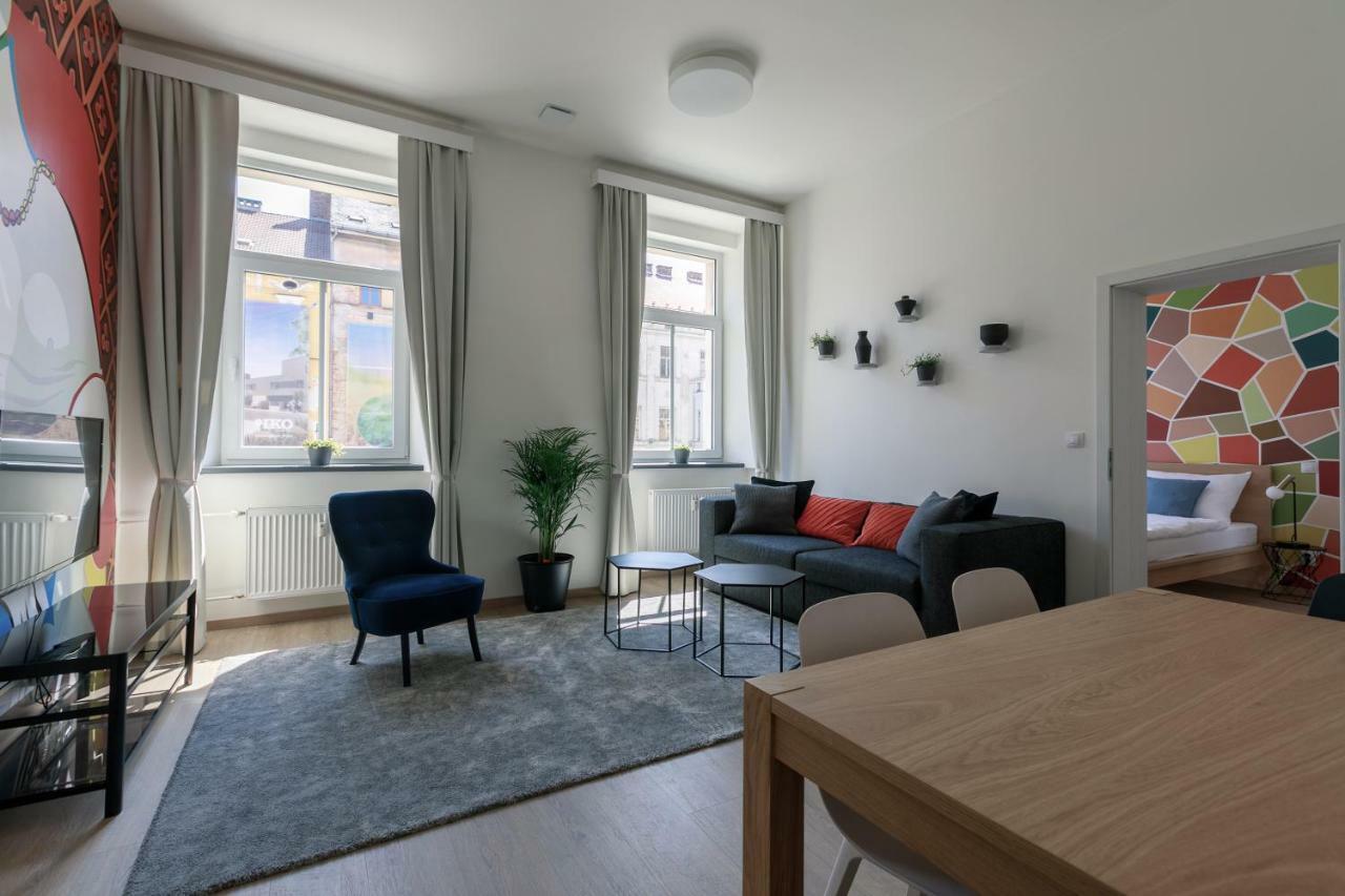 Avantgarde Apartments Plzen Bagian luar foto