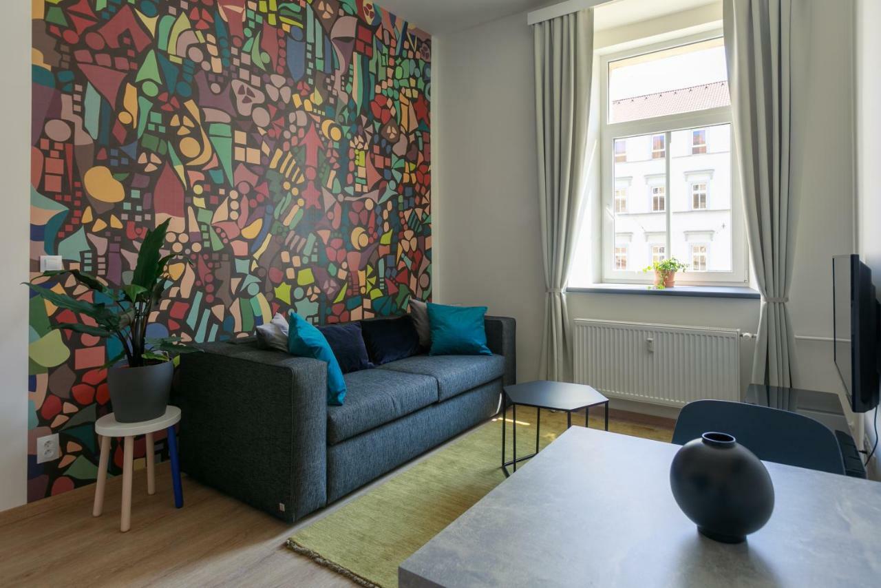 Avantgarde Apartments Plzen Bagian luar foto