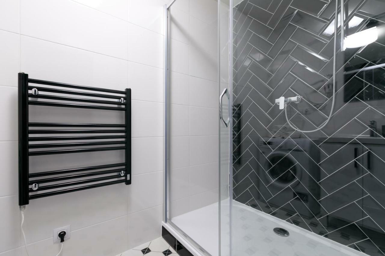 Avantgarde Apartments Plzen Bagian luar foto