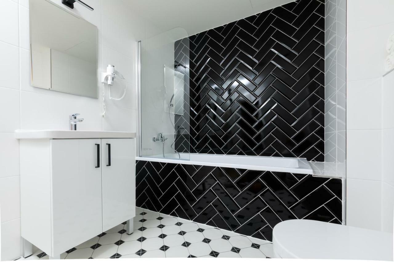 Avantgarde Apartments Plzen Bagian luar foto